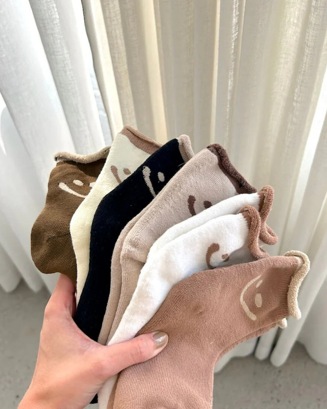 ZOVA 靴下 - NIKONIKO